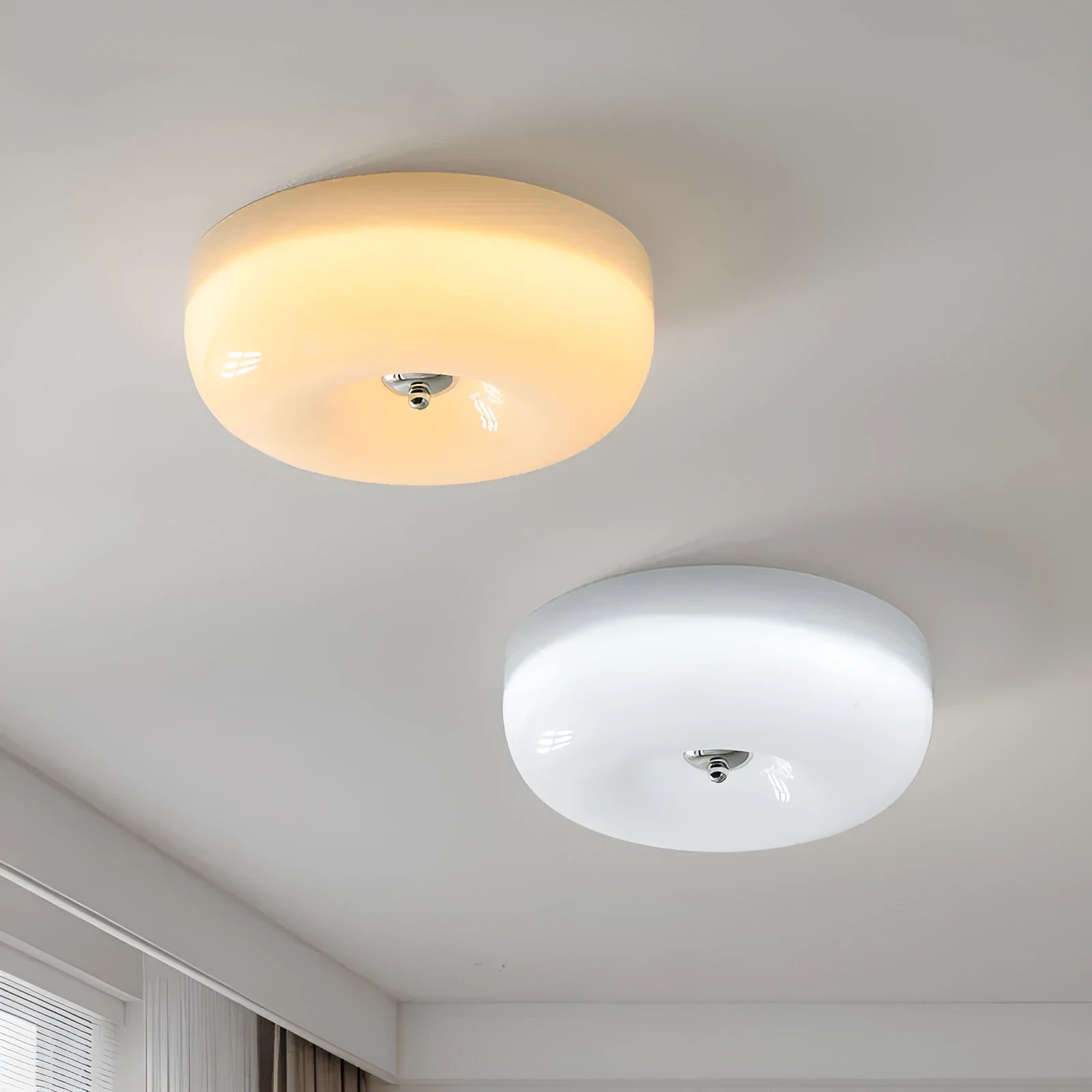 American-style bedroom ceiling light with three-colour settings in cream or white finish