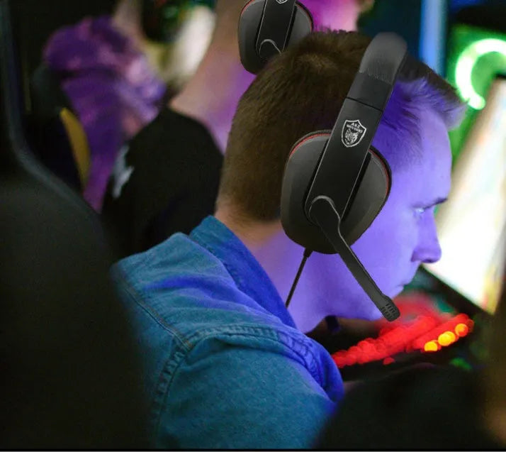 Black wired over-ear gaming headset for computer with 6.3mm plug and 1.2m cable