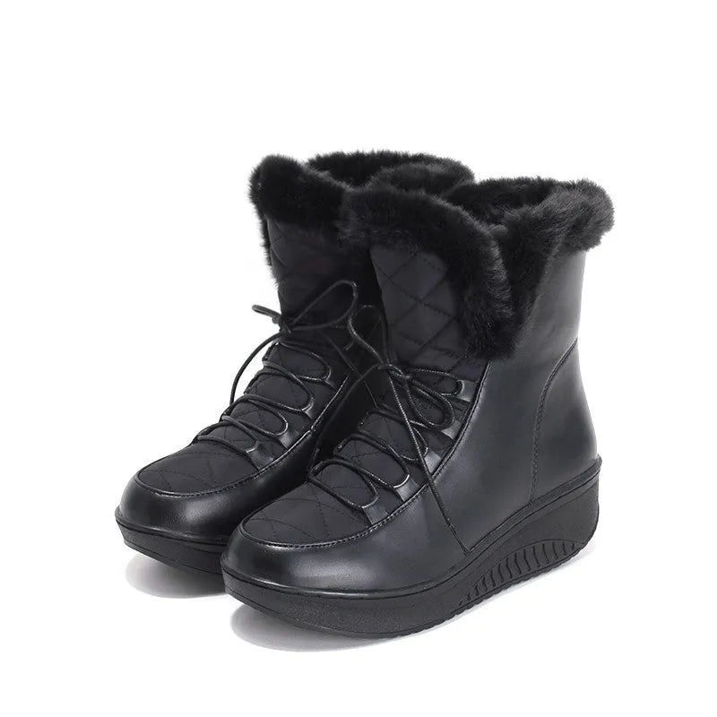 Women's black winter boots with lace-up closure and 3cm platform sole