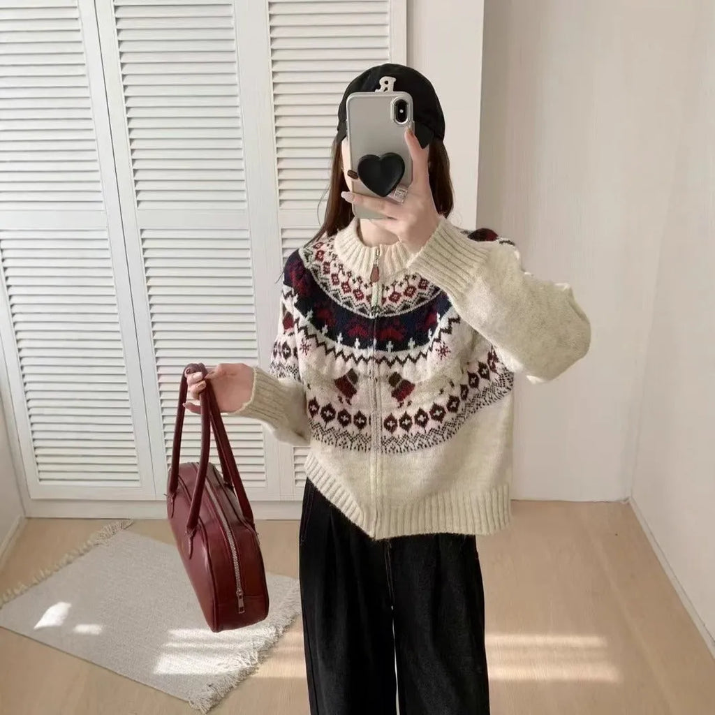 Ethnic style jacquard pullover sweater with 3D pattern in loose fit free size