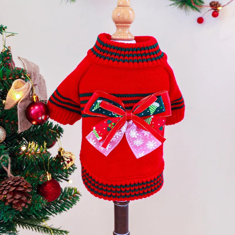 Christmas pet sweater for dogs and cats in festive holiday colours with Merry Christmas design