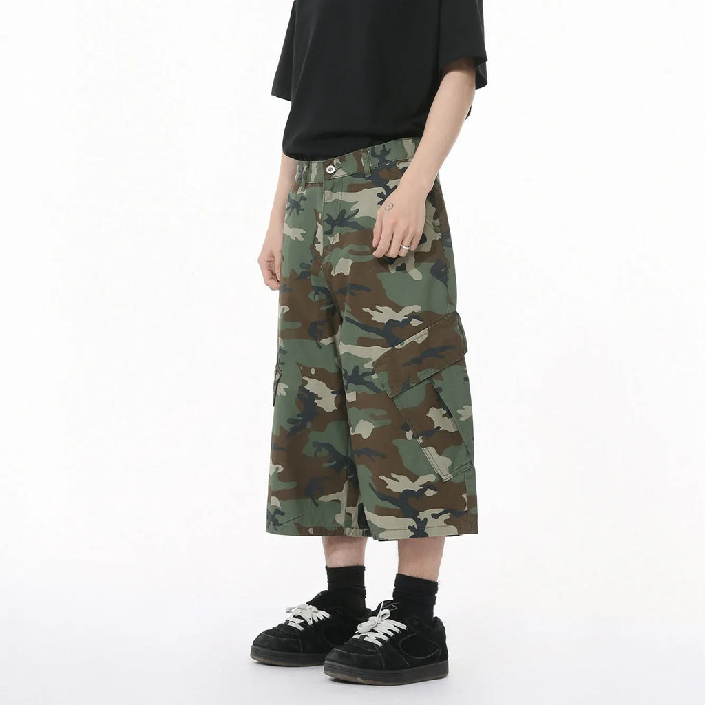 Men's cotton camouflage trousers with wide leg loose fit and side stitching detail