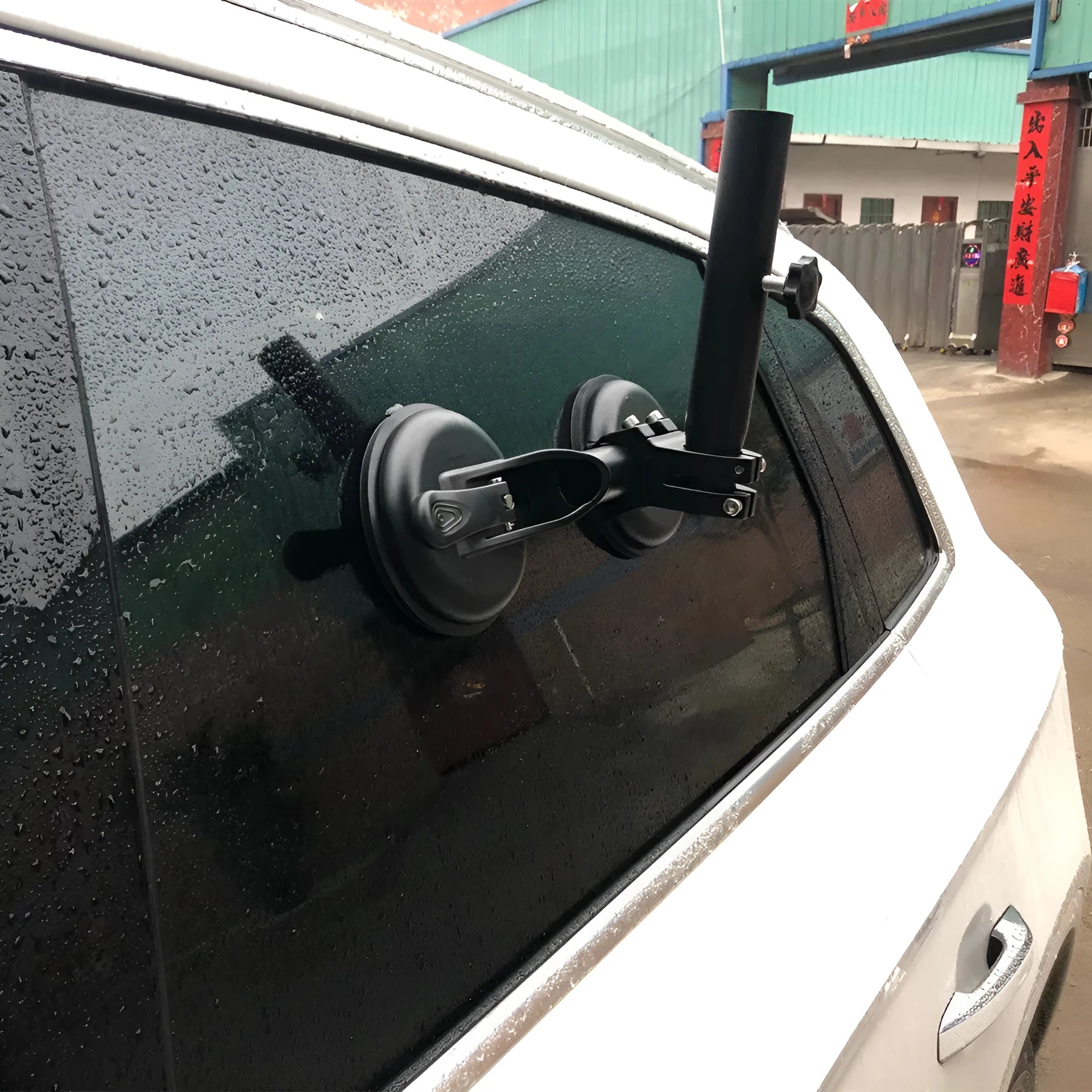 Black off-road car sucker mount with round rubber disc for windscreen flag attachment