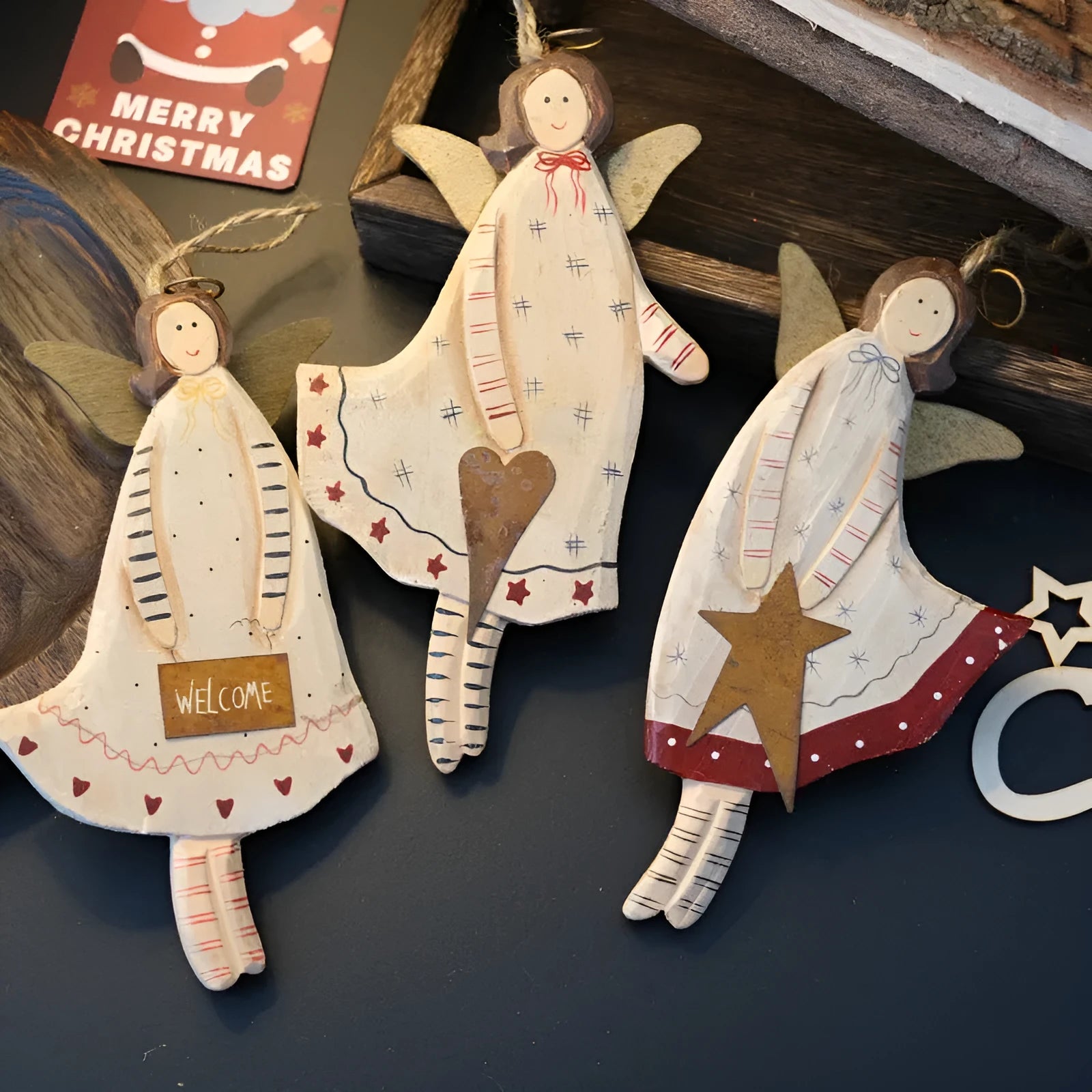 Wooden hand-painted door plate pendant with American country style decoration including heart and letter designs