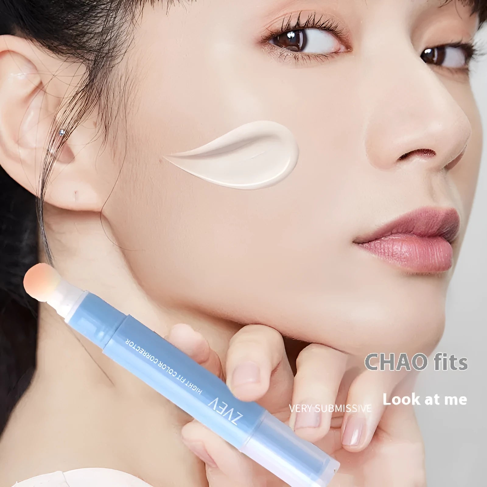 Sponge brush head moisturising clothing concealer cream in three shade options