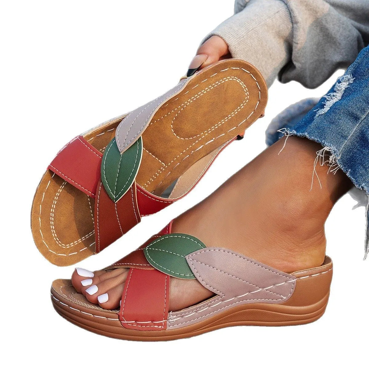 Women's black thick-soled slippers with cross-straps and peep-toe design