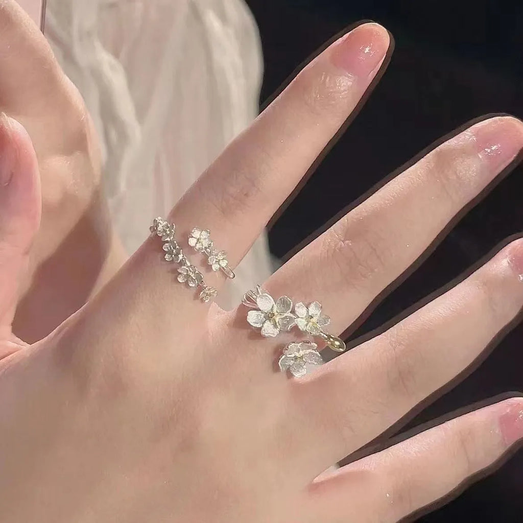 Three-dimensional jasmine flower ring with open mouth setting in zinc alloy