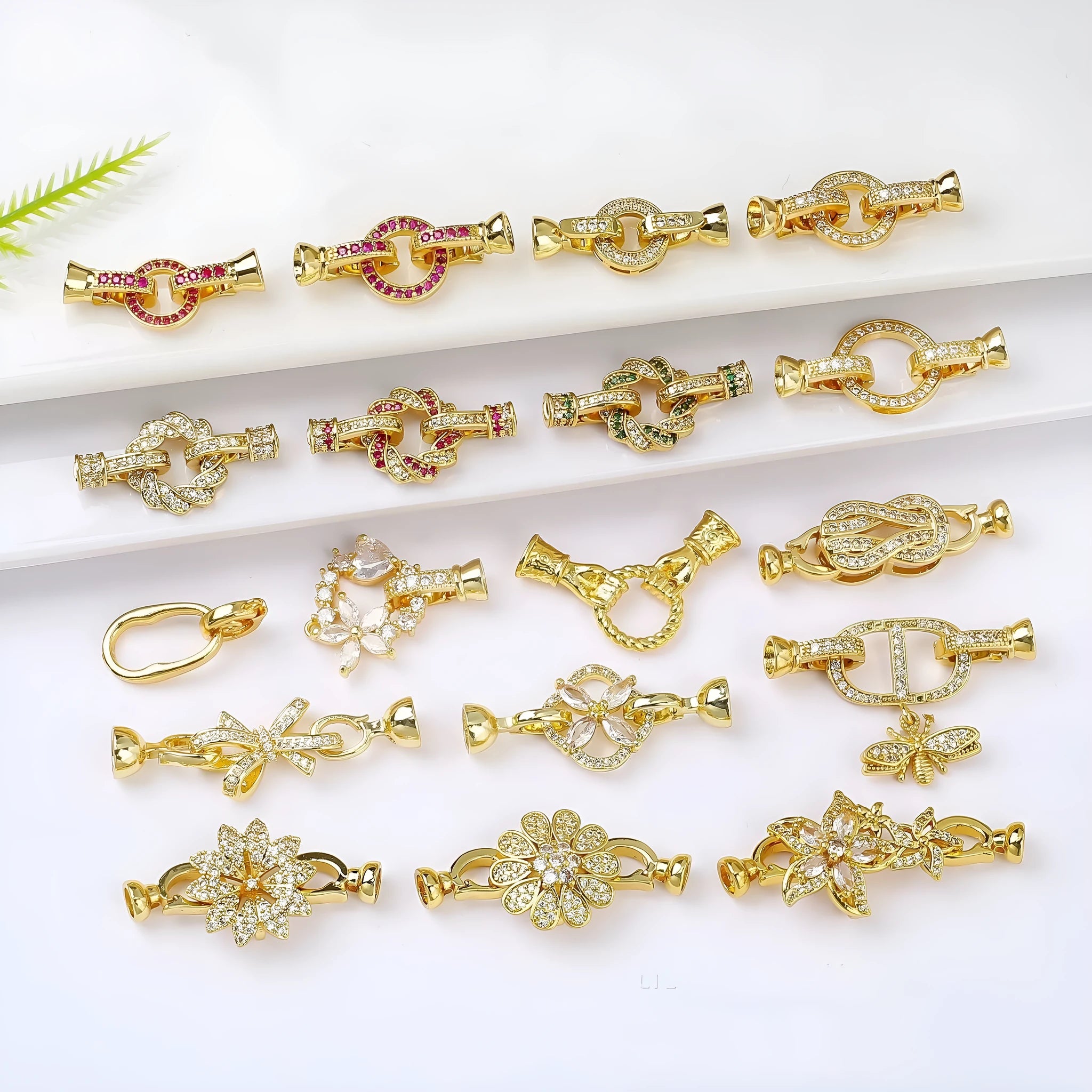 Small gold-plated metal chain buckle for DIY necklace jewellery making