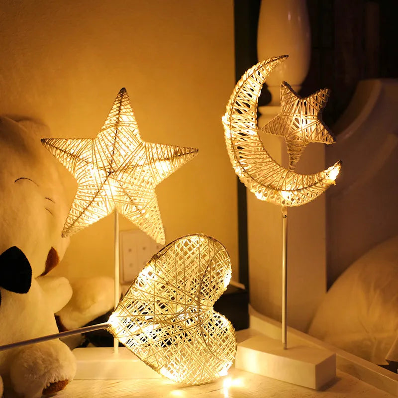 Rattan woven LED star lamp with battery operation for bedroom decorative lighting