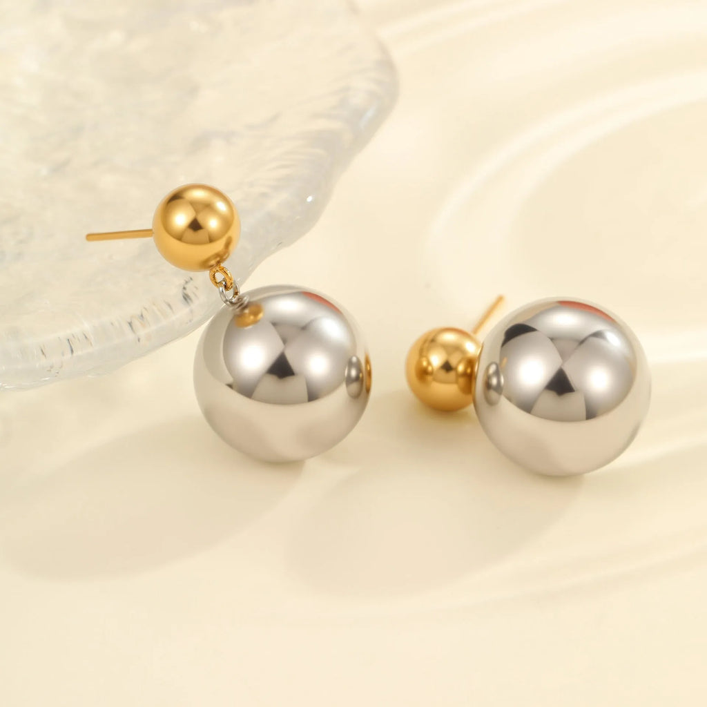 Women's geometric ear studs with colour-block design and round bead elements