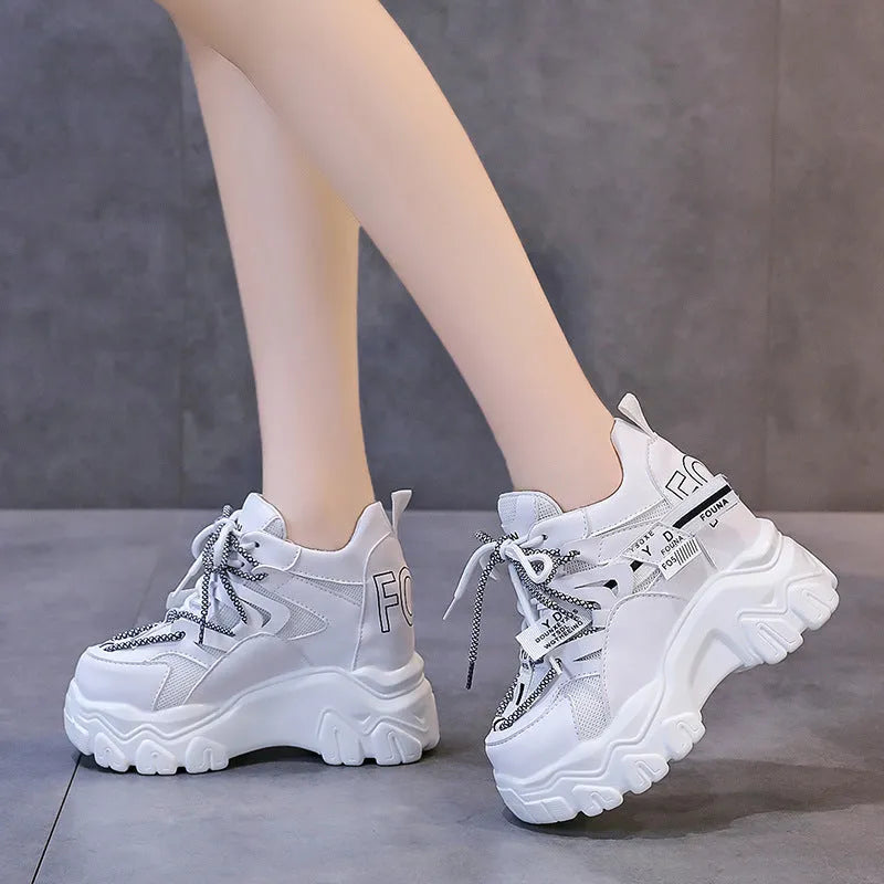 Women's black and white mesh platform sports shoes with cross strap and 6-8cm heel