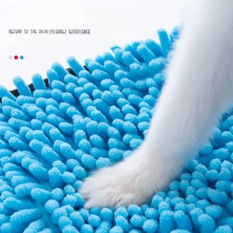 Blue dog bath towel with quick-dry absorbent fibre, measuring 62cm by 23cm.