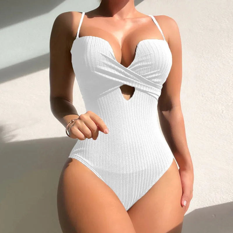 Women's solid colour one-piece swimsuit in polyester fabric available in three colours