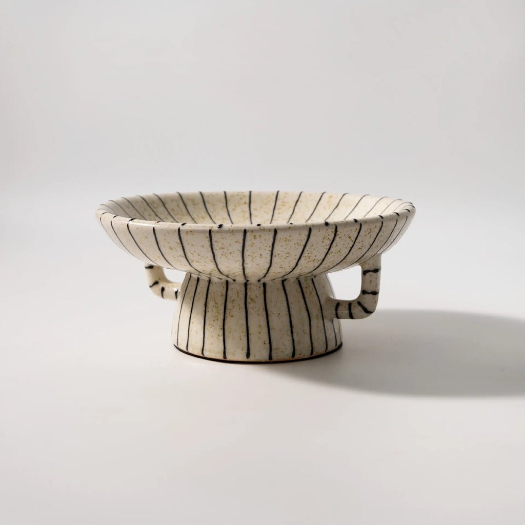 Black and white striped synthetic resin fruit plate with retro design for dessert serving