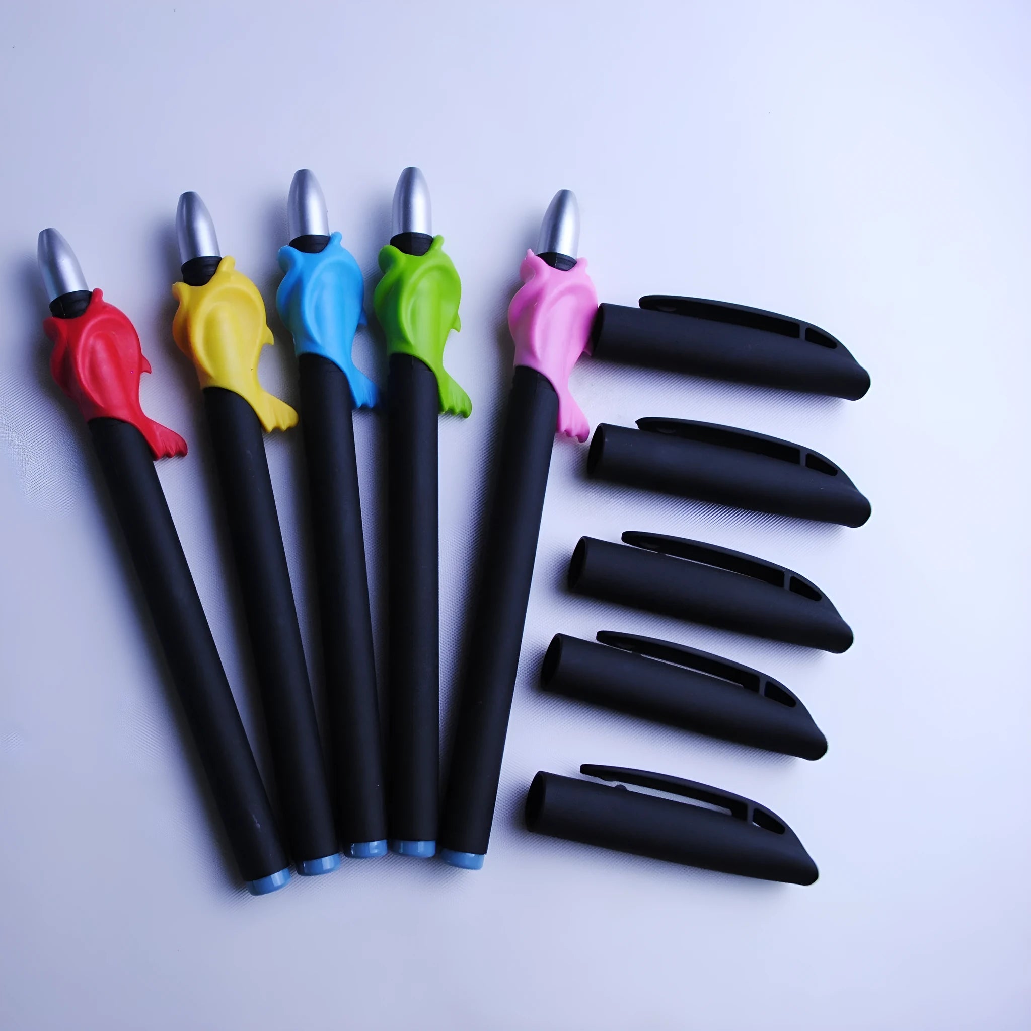 Automatic fading pen set with eight blue ink refills and 0.5mm plastic tip