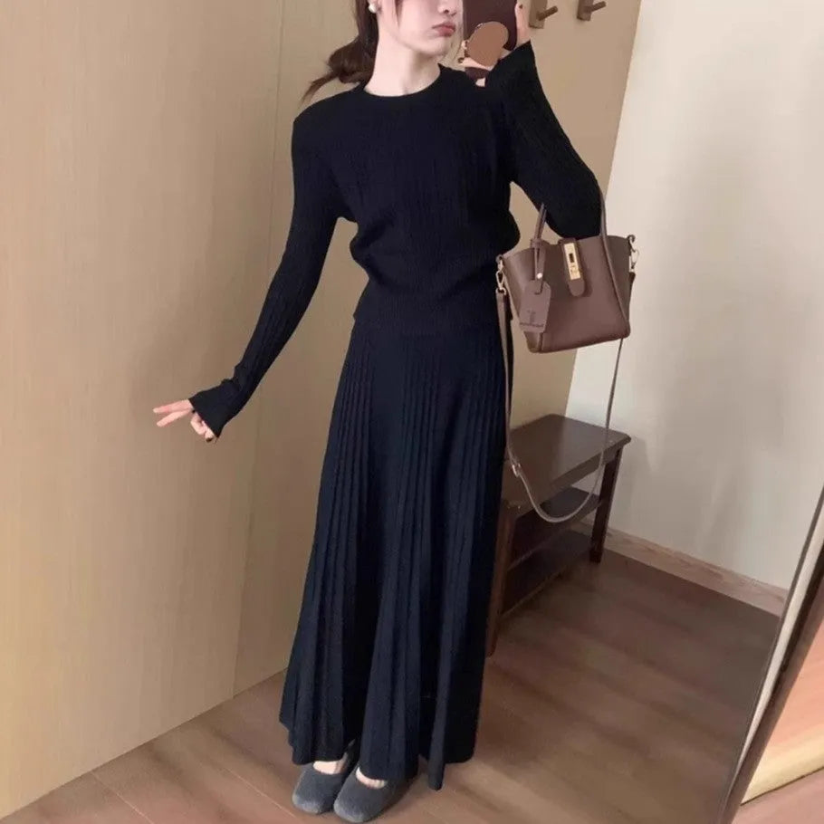 Dark grey knitted dress suit set with 3D pattern and ethnic style collage stitching