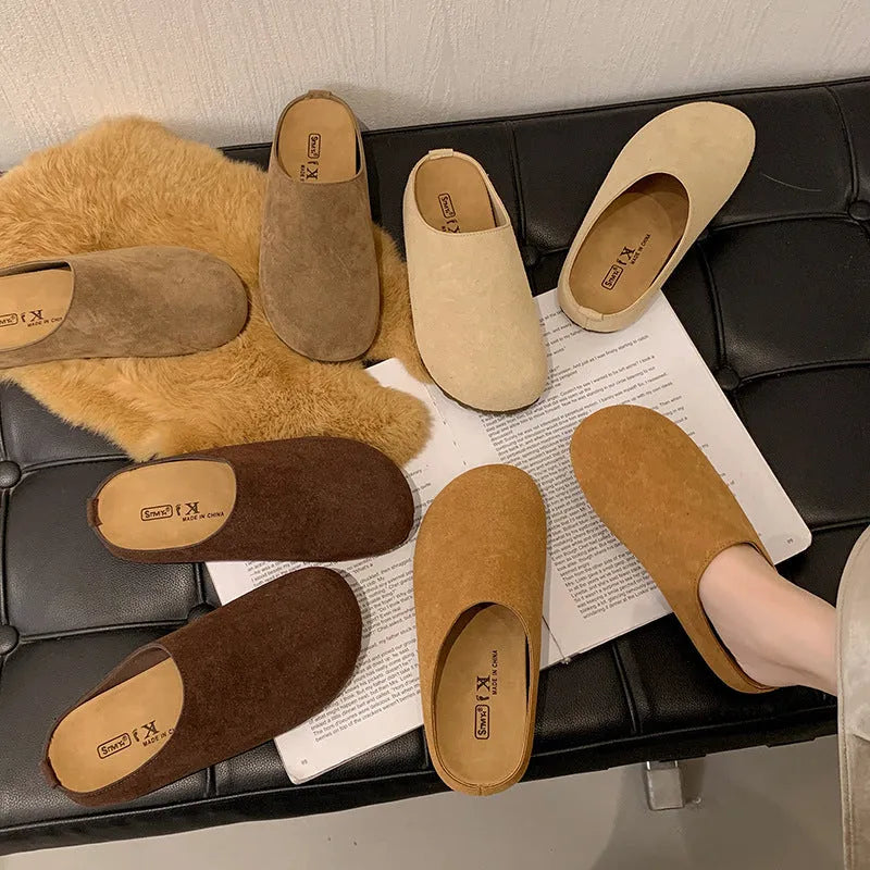 Korean-style flat slippers in apricot colour with microfiber upper and PU sole