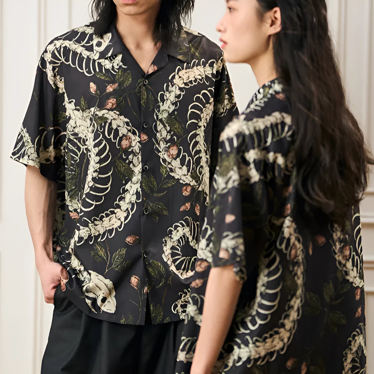 Snake bone pattern printed Cuban collar short sleeve shirt in loose fit design