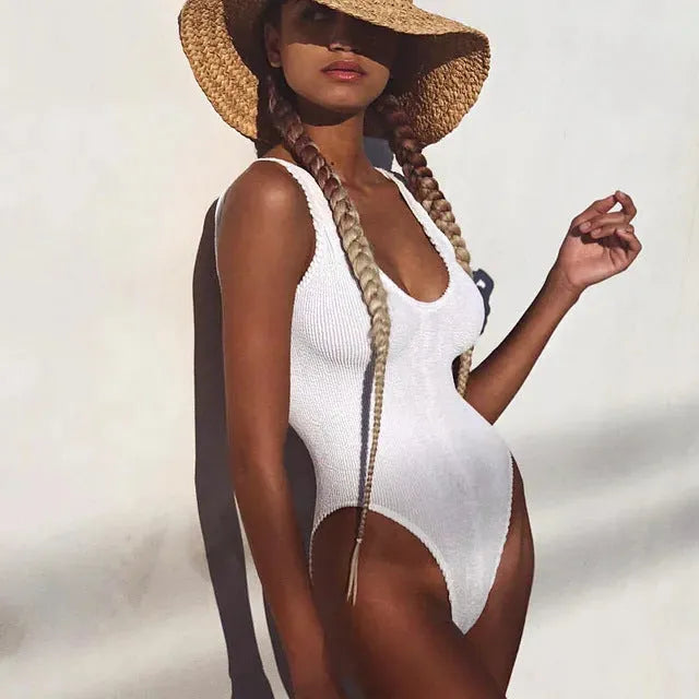 Solid colour backless one-piece swimsuit in seersucker fabric for women's swimming