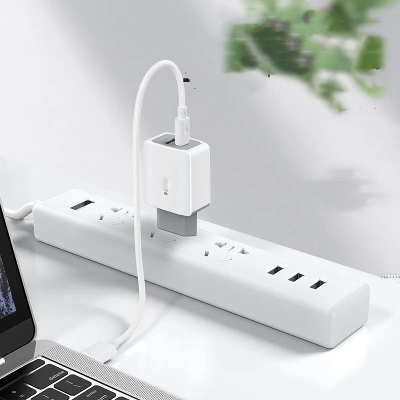 White USB fast charger set with European standard cable and fireproof ABS PC construction