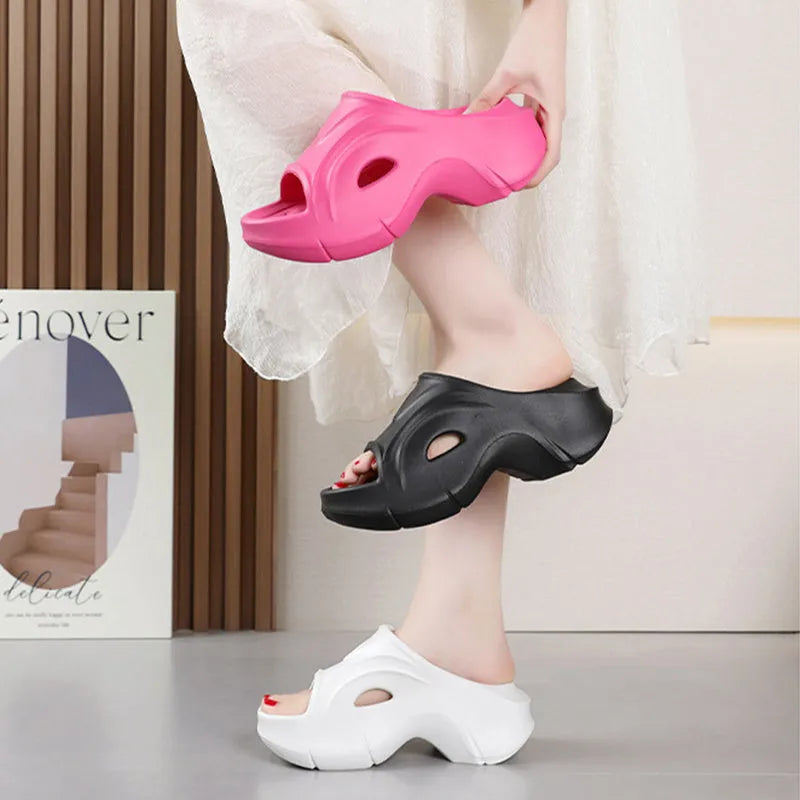 Women's EVA slippers with thick sole in black, rose red or white colours for beach and summer outdoor wear