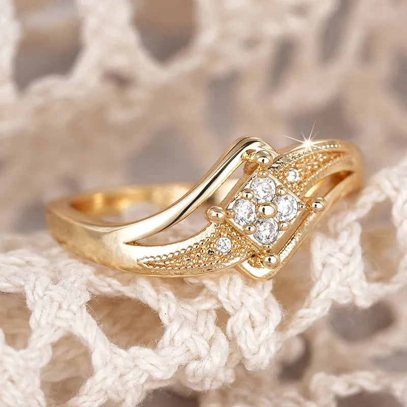 Copper diamond ring with geometric design and micro inlaid zircon in yellow gold colour