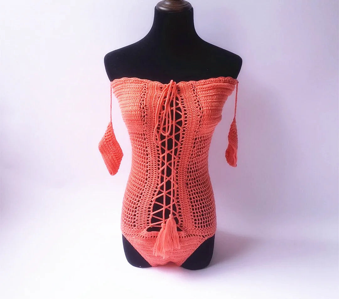 Off-shoulder one-piece swimsuit in European and American sizing available in five colours