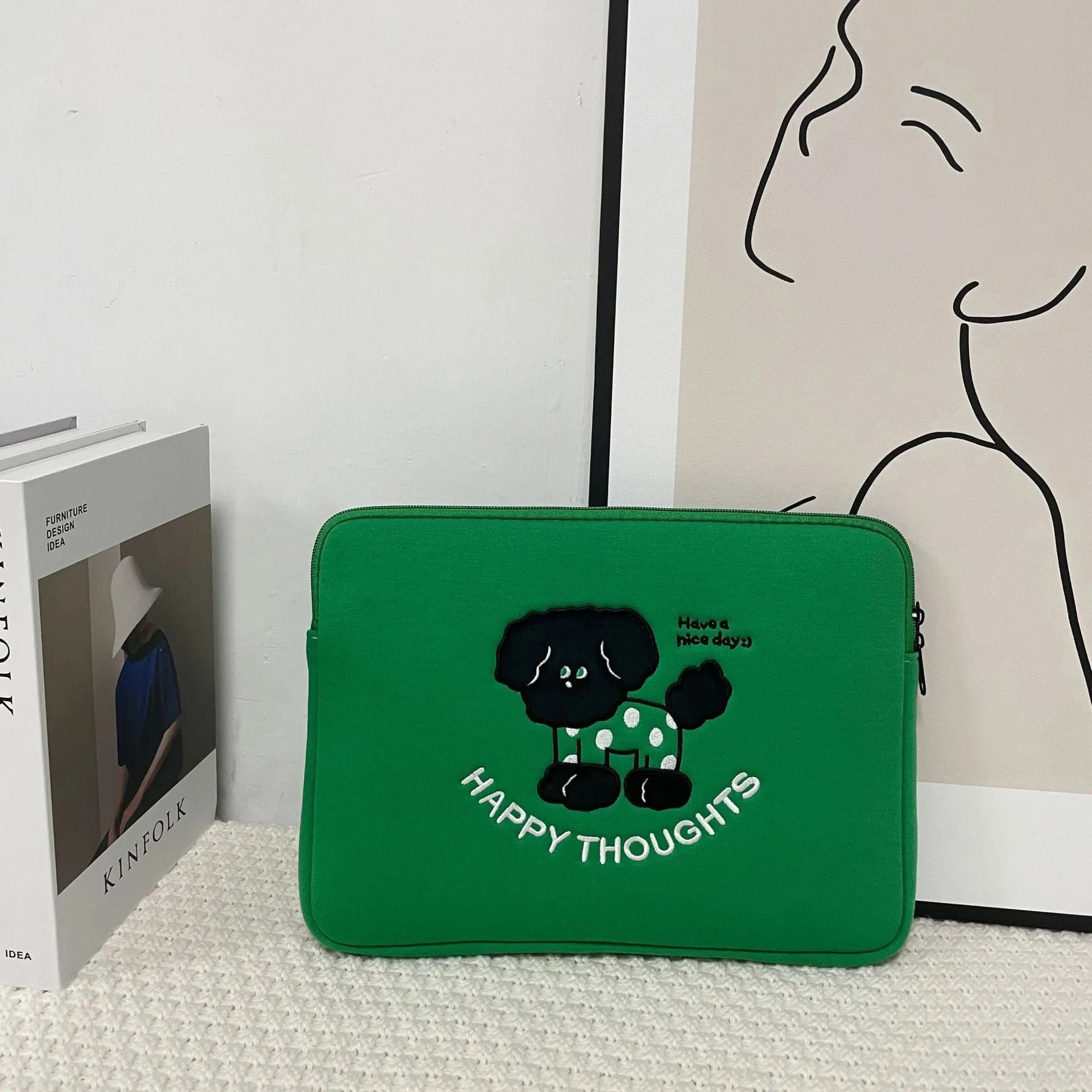 Embroidered laptop sleeve with animal pattern for 13.6-inch to 15.6-inch computers