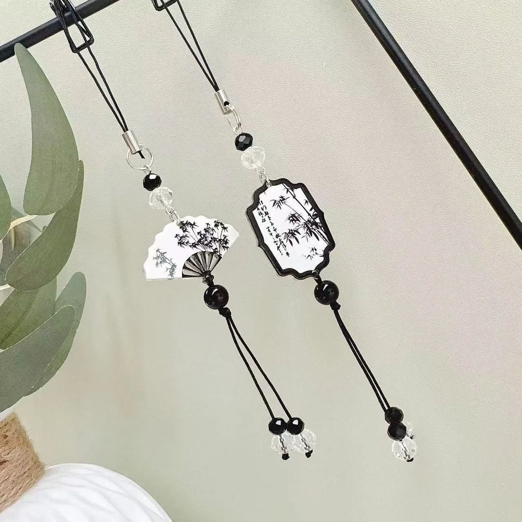 Chinese style beaded pendant keychain with flower pattern and baking varnish finish for schoolbag decoration