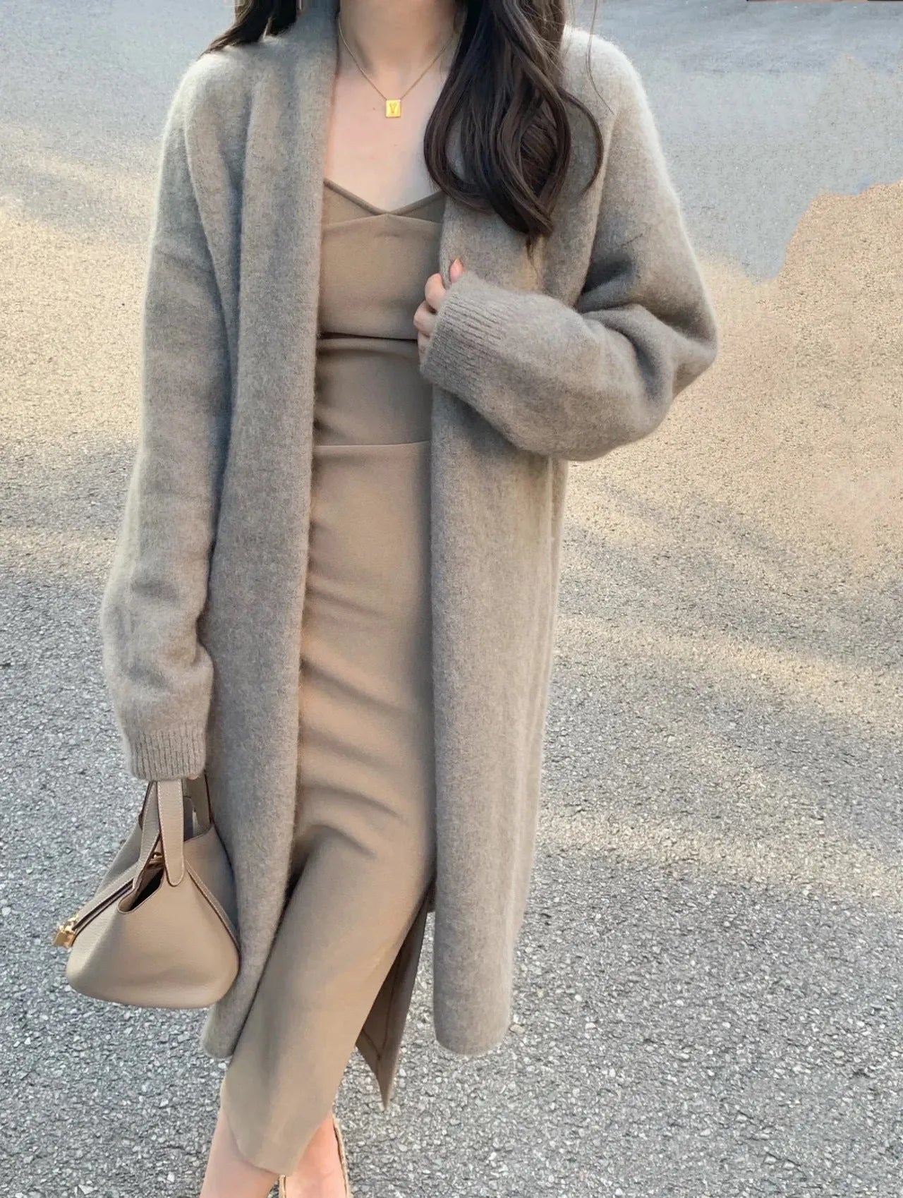 Women's V-neck knitted cardigan in khaki colour with mid-length loose fit