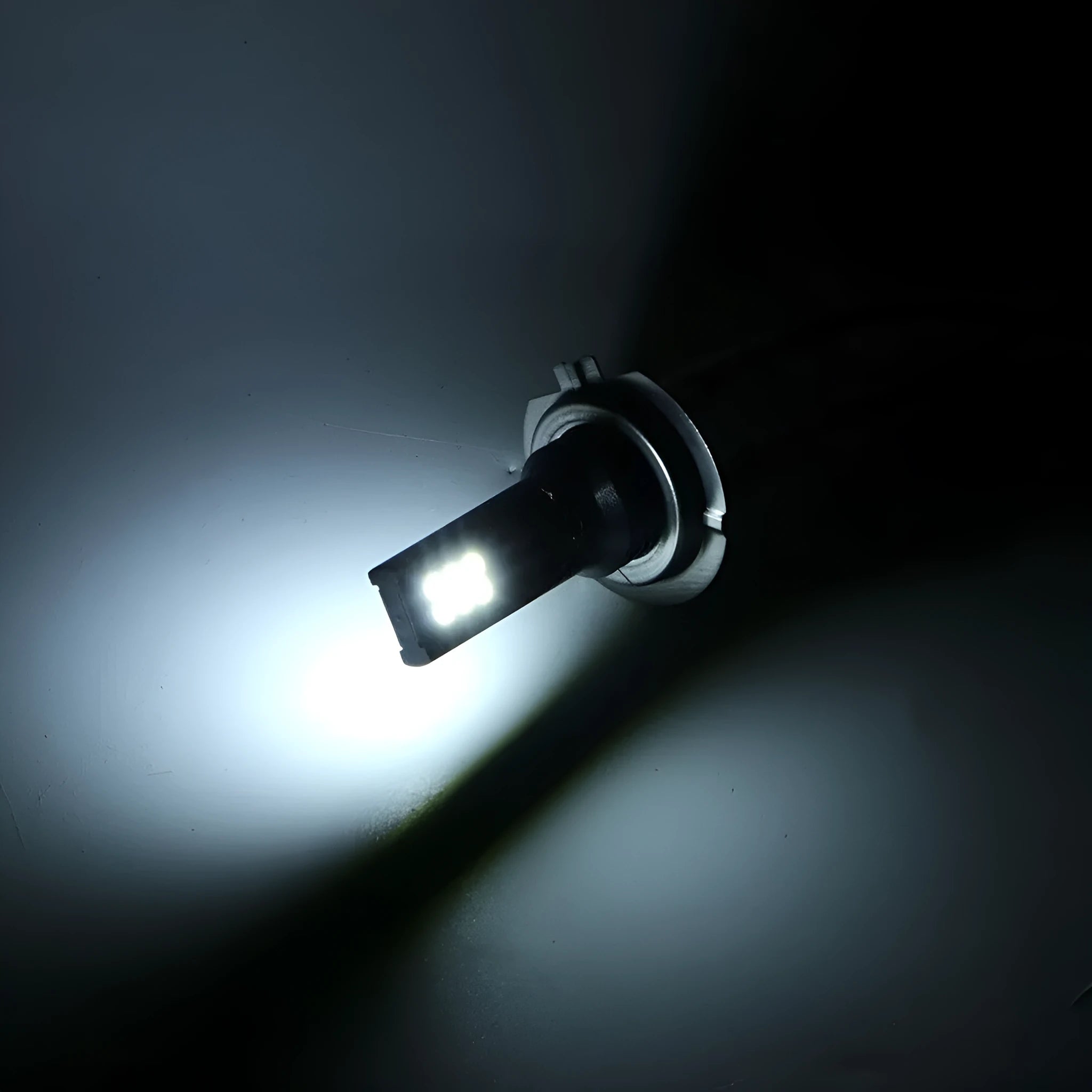 H7 socket 110W LED car fog lights with 12 SMD 3030 beads in aluminium housing