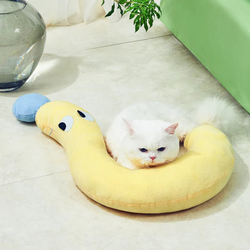 Blue and yellow removable cover pet pillow for cats and dogs, dimensions 62 cm by 39 cm