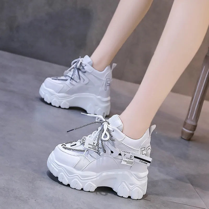 Women's black and white mesh platform sports shoes with cross strap and 6-8cm heel