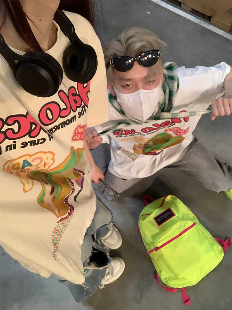 Cartoon hamburger dog printed short-sleeved t-shirt for couples in loose 100% cotton fit.