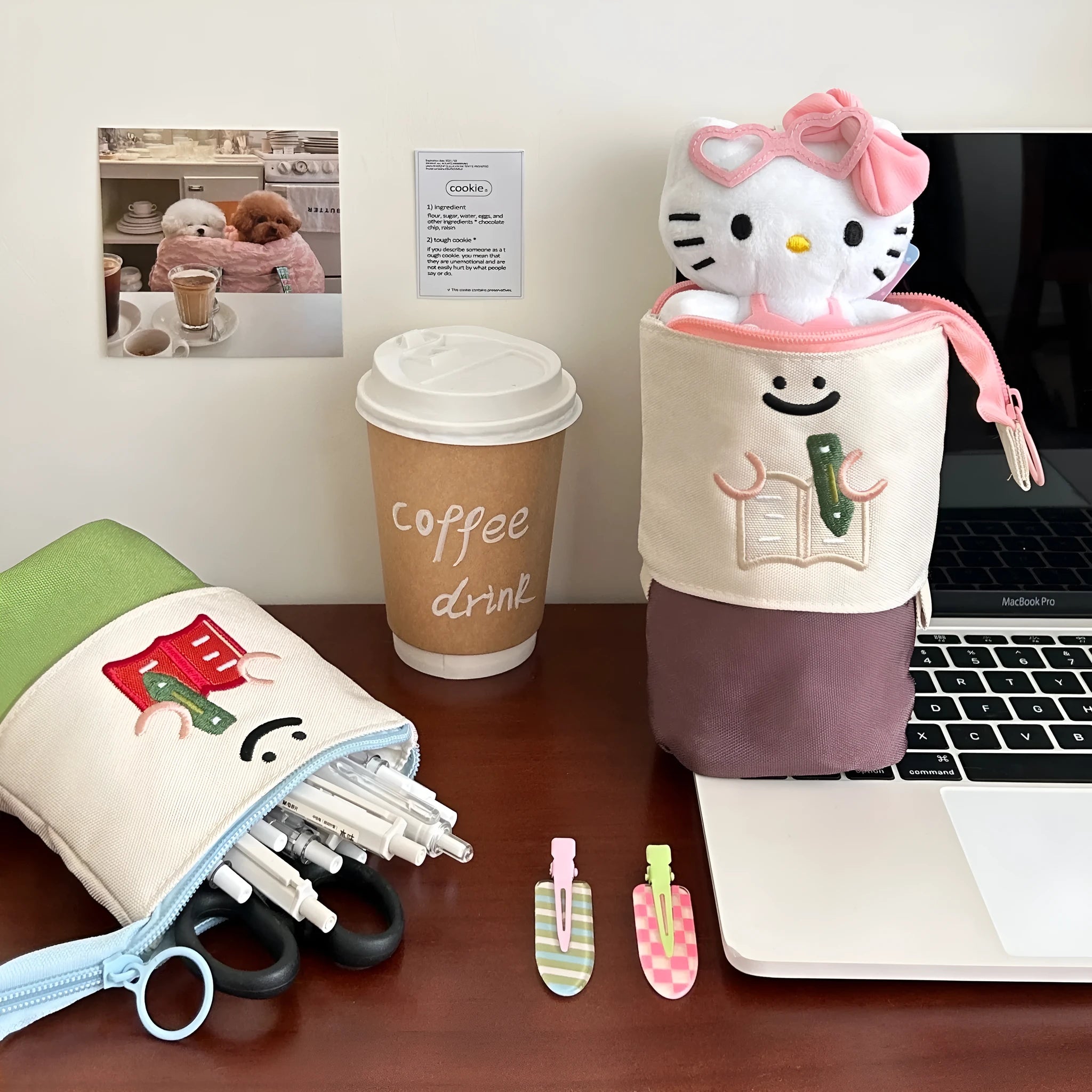 Collapsible pencil case in Korean style design with oxford fabric construction