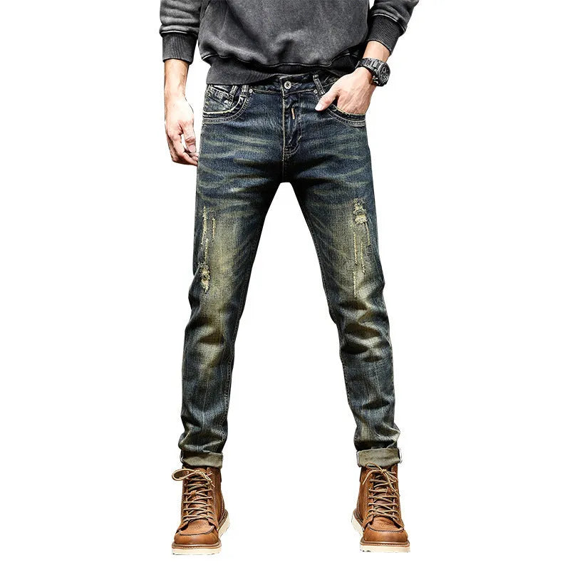 Men's stretch skinny jeans in retro colour with zip fly and cotton denim construction
