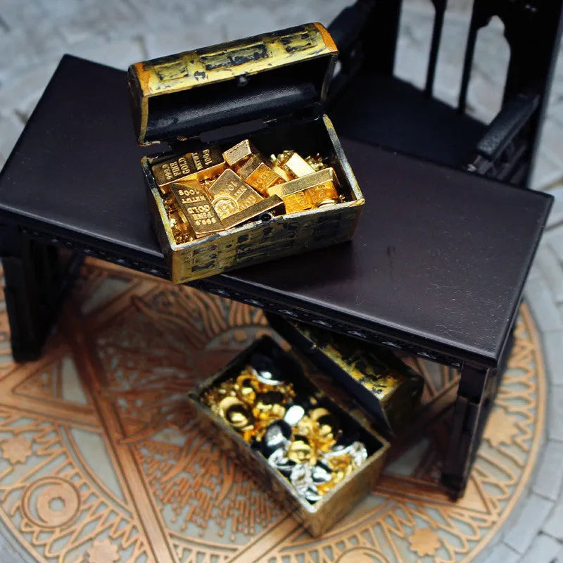 Alloy gold coin treasure box doll house miniature ornaments for teenage visual development