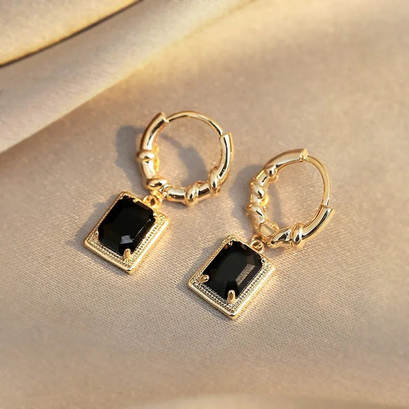 Black geometric quadrilateral zircon earrings with French court retro styling in copper construction