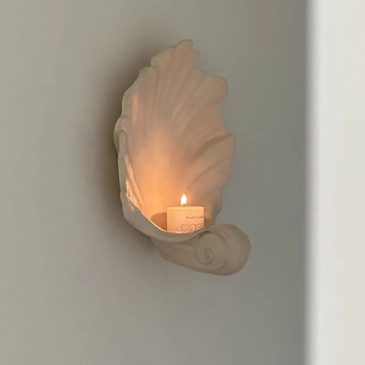 White resin simulation shell fruit plate ornament with light luxury finish
