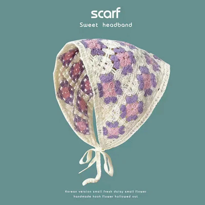 Cotton triangle headscarf with floral pattern options for women's autumn winter wear