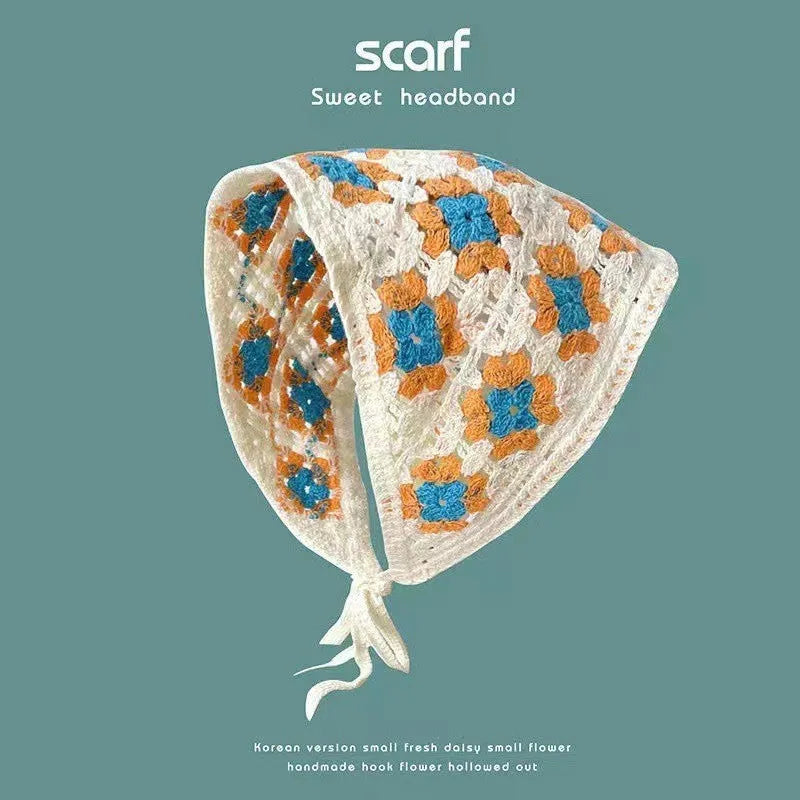 Cotton triangle headscarf with floral pattern options for women's autumn winter wear