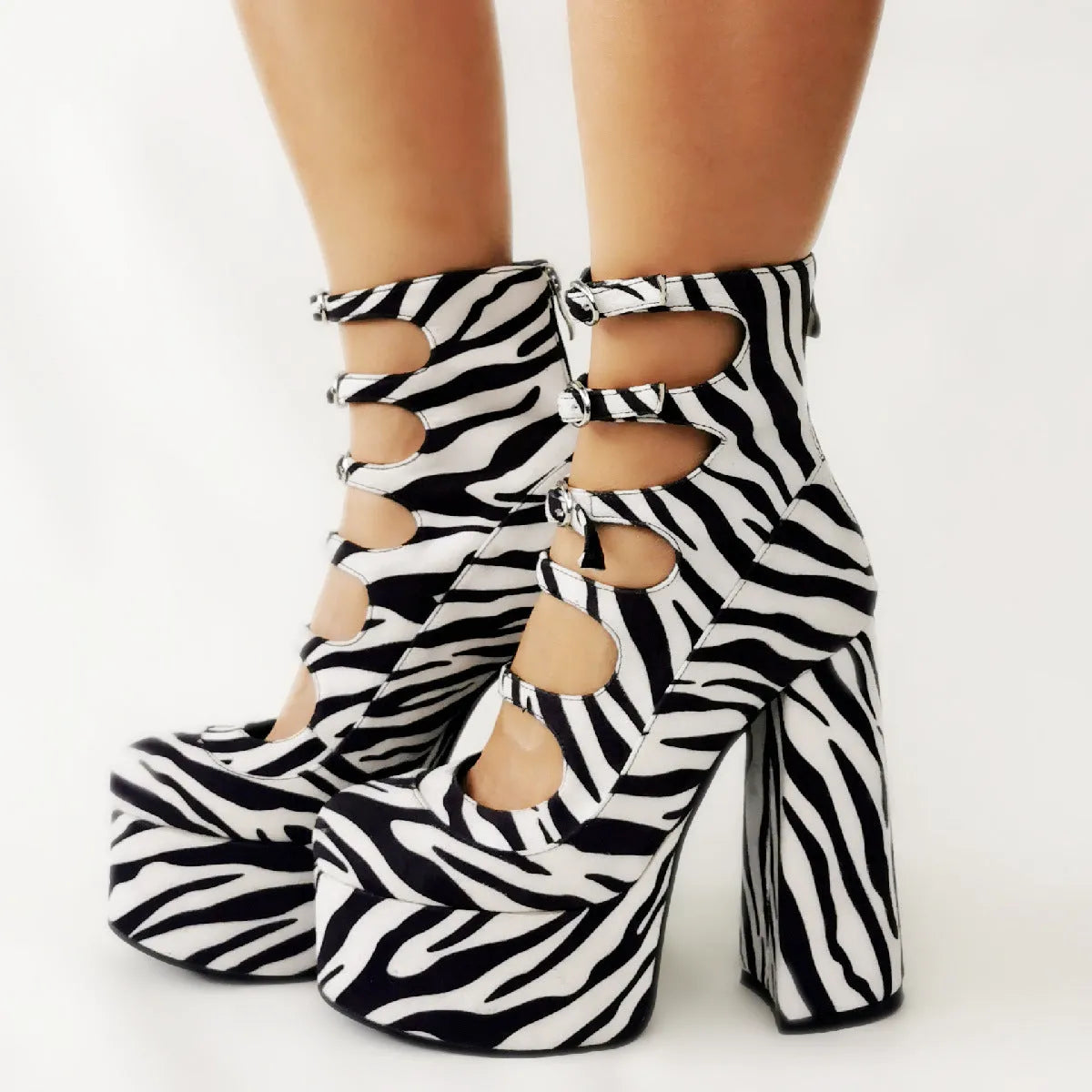 Women's waterproof platform high heel boots with serpentine belt buckle in patent leather