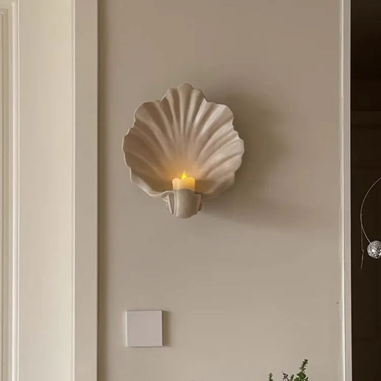 White resin simulation shell fruit plate ornament with light luxury finish