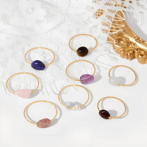 Geometric agate women's ring showing original design and natural stone texture