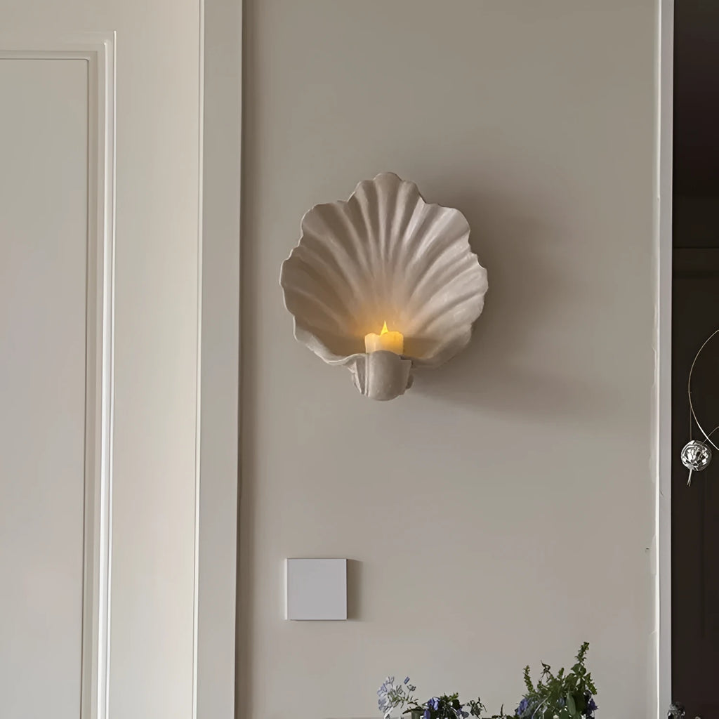 White resin simulation shell fruit plate ornament with light luxury finish