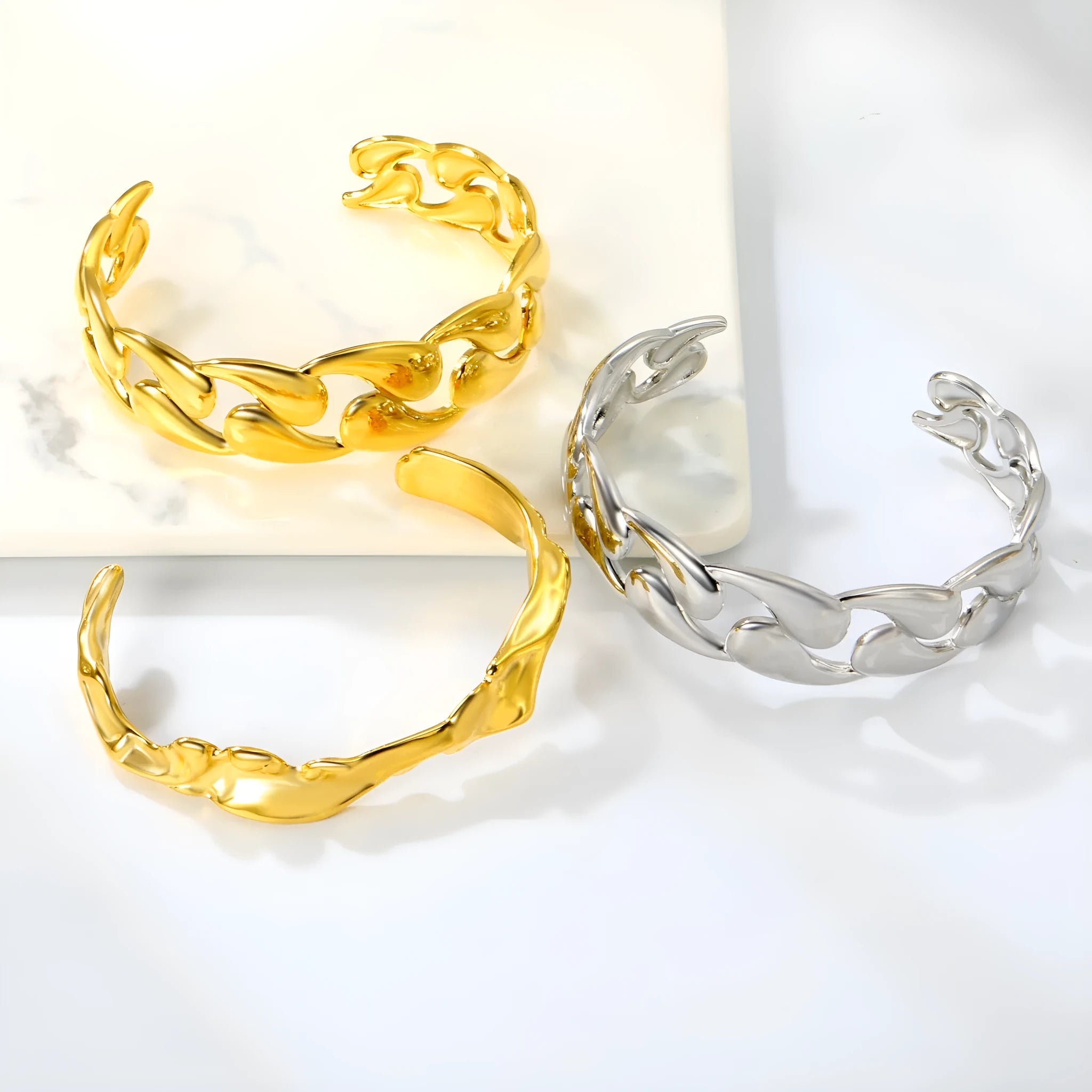 Advanced design stainless steel bracelet in silver, gold, and rose gold metallic finishes