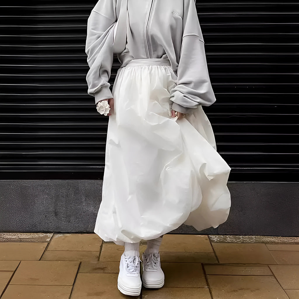 Women's long cotton skirt in solid colour with elastic waistband