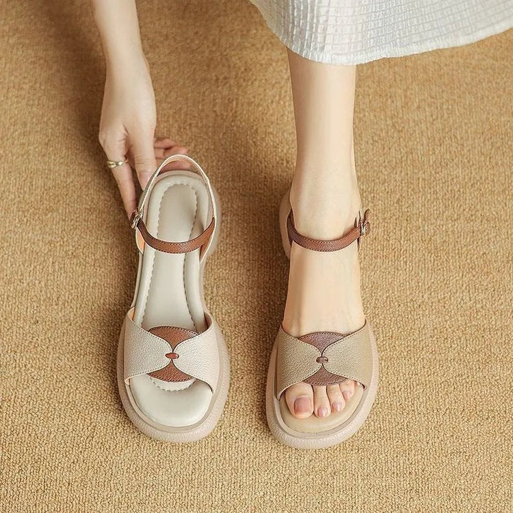 Women's chunky heel platform sandals with open toe design in renewable leather, khaki colour