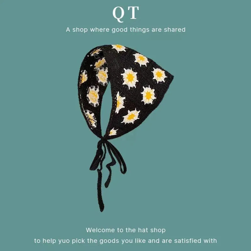 Cotton triangle headscarf with floral pattern options for women's autumn winter wear