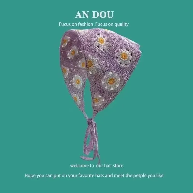 Cotton triangle headscarf with floral pattern options for women's autumn winter wear